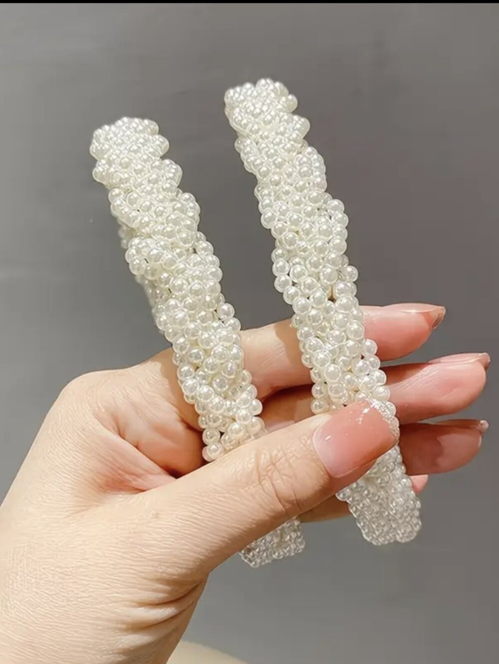 2 Pearl Headbands - Picture 3 of 7